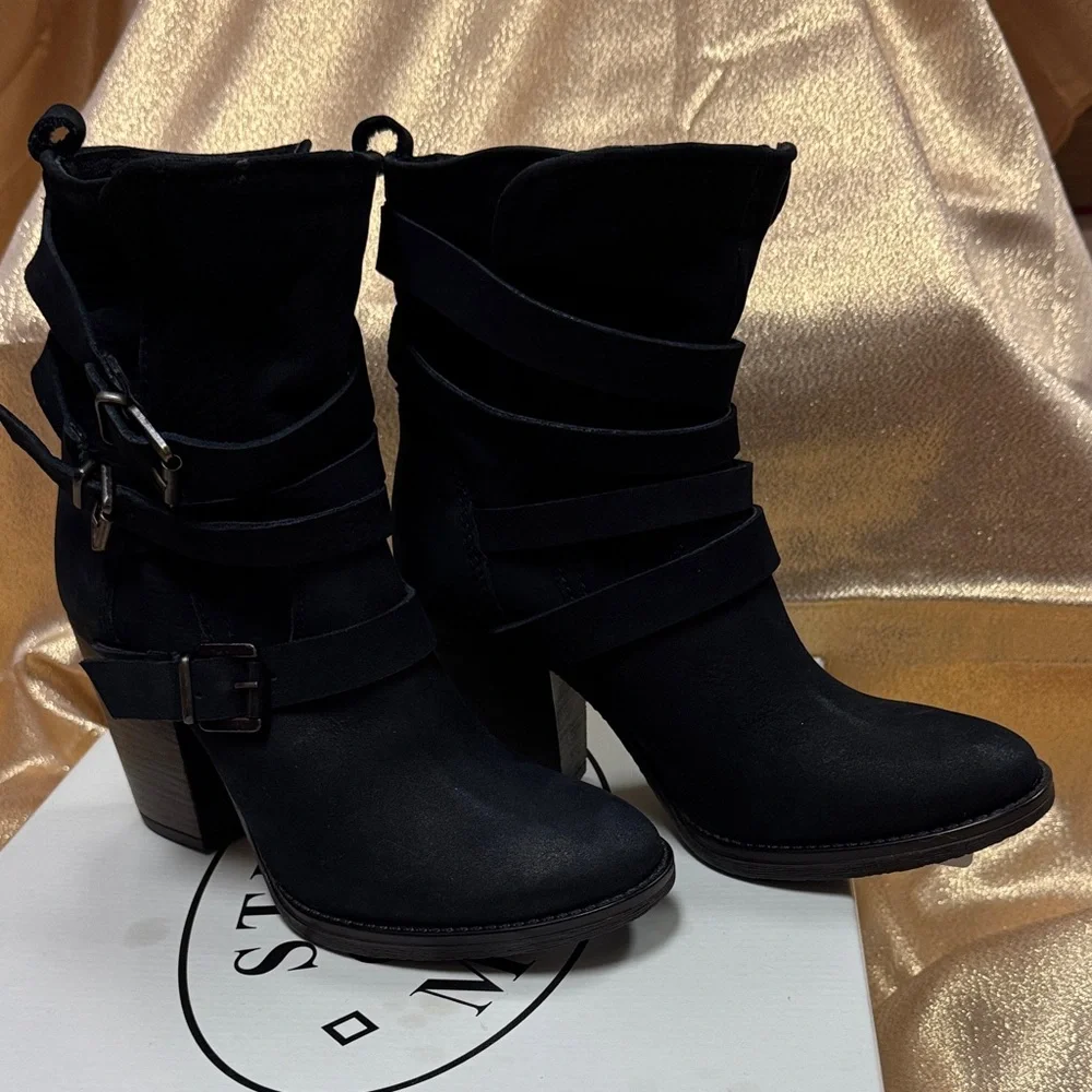 Steve Madden new box